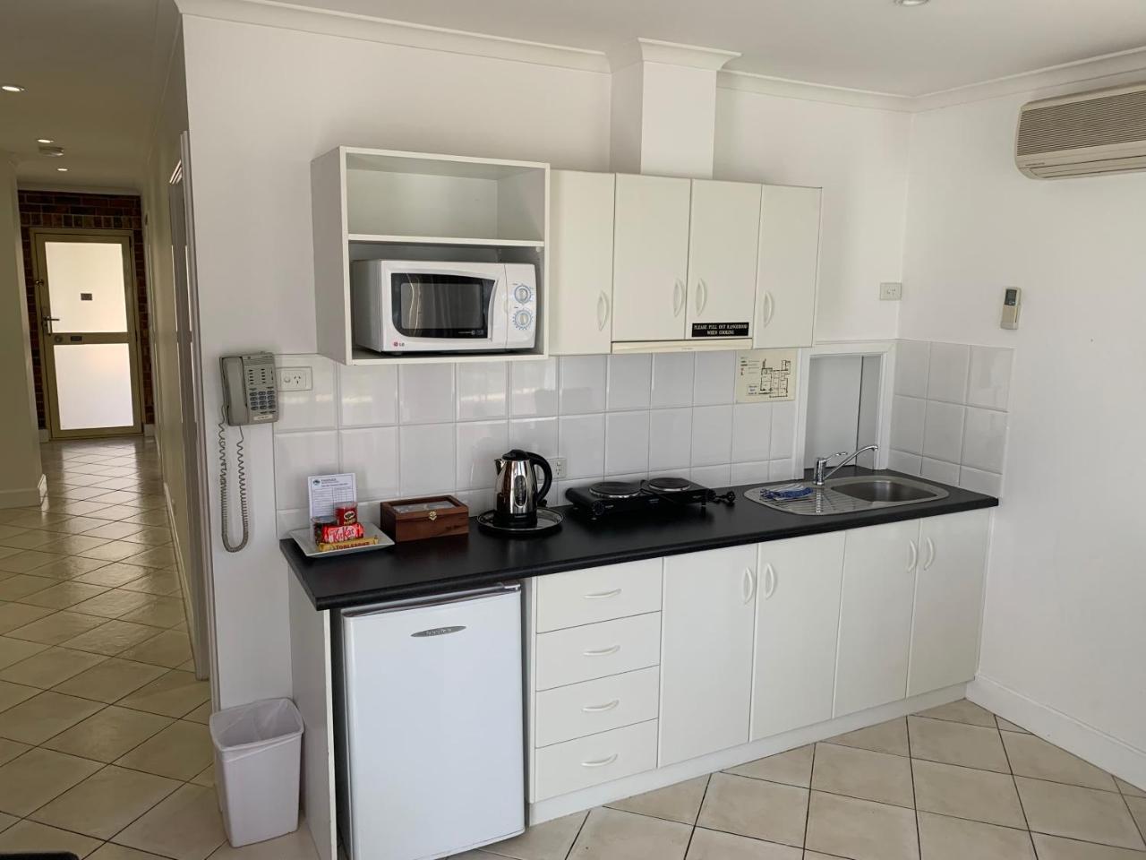 Ensenada Motor Inn&Suites Adelaide Luaran gambar