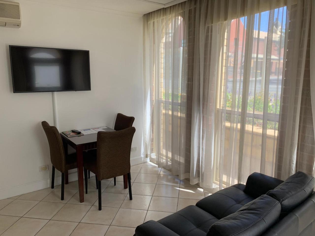 Ensenada Motor Inn&Suites Adelaide Luaran gambar